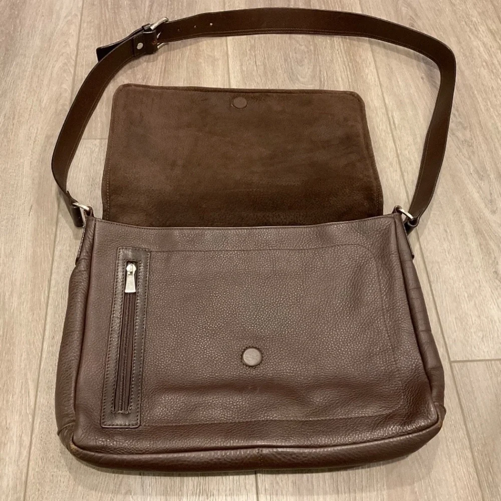 BARNEYS NEW YORK COLLECTION Brown Soft Leather Messenger Bag Made in Italy